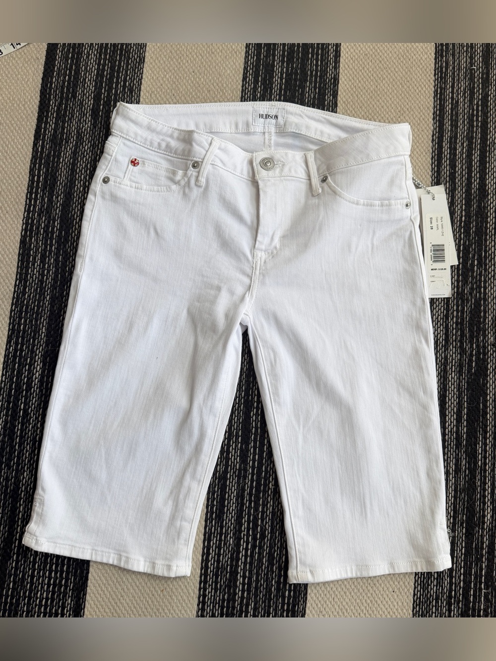 Hudson Jeans Women's Viceroy Knee Short White Cropped Bermuda Jeans Size 28